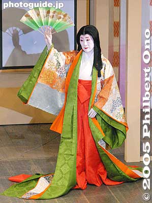 Keywords: kyoto kamogawa odori geisha dance pontocho kimonobijin