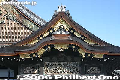 Palace entrance roof
Keywords: kyoto prefecture nijo castle nijo-jo national treasure