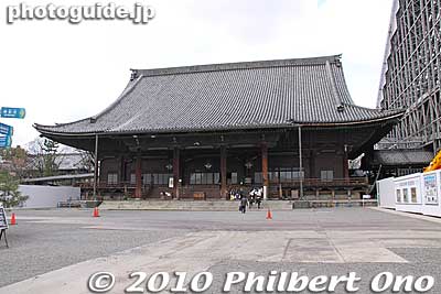 Higashi Hongwanji in Kyoto is not included in the World Heritage Site of Kyoto temples.
Keywords: kyoto temple japantemple