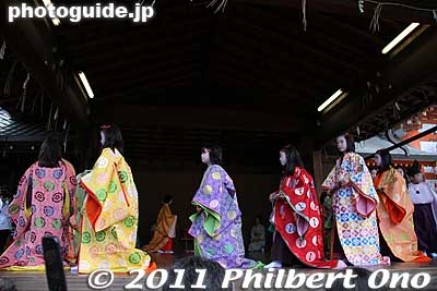 Keywords: kyoto yasaka jinja shrine karuta card game matsuri festival new year's kimono girls