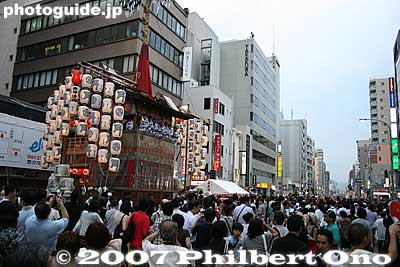 Crowd on one of the main streets
Keywords: kyoto gion matsuri festival summer float
