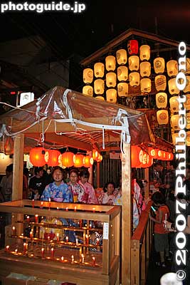 Minami-Kannon Yama float 南観音山
Keywords: kyoto gion matsuri festival summer float yoiyama