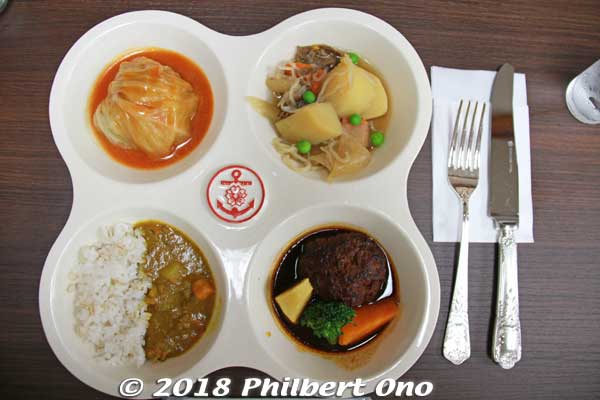 We had a special sample of the curry rice, cabbage roll, stewed hamburger, and potatoes and meat (niku-jaga). Curry rice is famous as a navy dish in Japan.
Shoeikan restaurant, Maizuru, Kyoto Prefecture.
Keywords: kyoto maizuru shoeikan restaurant navy naval cuisine japanfood