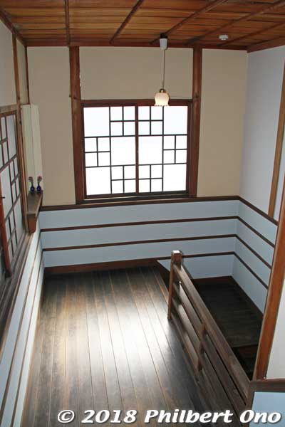 Stairway.
Keywords: kyoto maizuru shoeikan restaurant navy naval cuisine