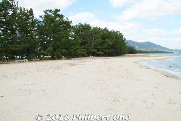 Beach on the east side of Amanohashidate.
Keywords: kyoto miyazu Amanohashidate