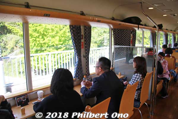 Window seats at the counter.
Keywords: kyoto miyazu Amanohashidate tantetsu railway willer train aomatsu