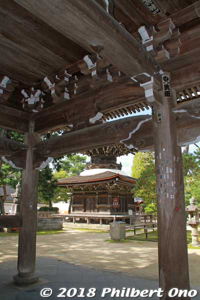 Sanmon Gate. 山門
Keywords: kyoto miyazu chionji rinzai zen buddhist temple