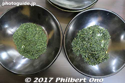 Matcha tea leaves to be ground.
Keywords: kyoto uji tea matcha Okunoyama Chaen horii