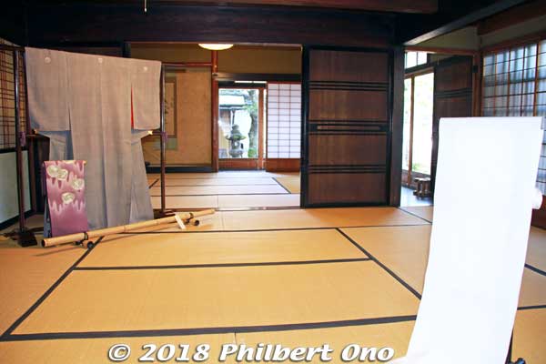 Inside the Former Bito Family Merchant's House (Kyu-Bitoke 旧尾藤家).
Keywords: kyoto yosano chirimen kaido road silk bito house japanhouse