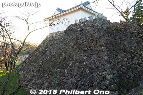 Kameyama Castle's Tamon-yagura turret. 多聞櫓
Keywords: mie kameyama castle