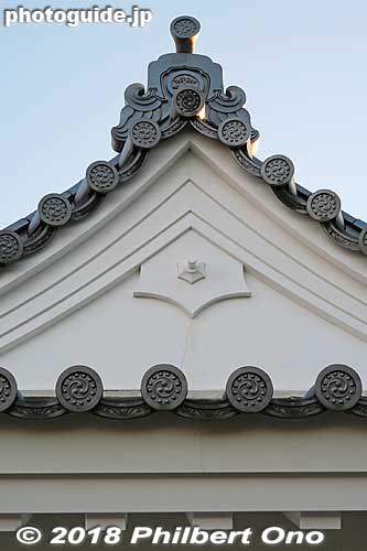 Roof of Kameyama Castle's Tamon-yagura turret.
Keywords: mie kameyama castle