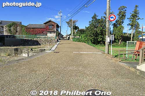 From Seki Station, a short walk on this road to Seki-juku.
Keywords: mie kameyama seki-juku shukuba tokaido stage town