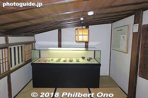 Small exhibition room on 2nd floor (or maybe attic).
Keywords: mie kameyama seki-juku shukuba tokaido stage town