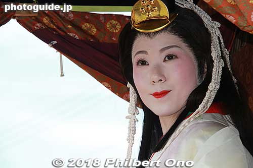 Saio princess in a palanquin in Meiwa, Mie Prefecture. The Saio princess was selected from tens of candidates. This was her fourth time to apply for the honor and she was finally selected.
It is to promote the town so she was very willing to pose for pictures. The makeup person did a very good job.
Keywords: mie meiwa saiku saio matsuri festival matsuri6
