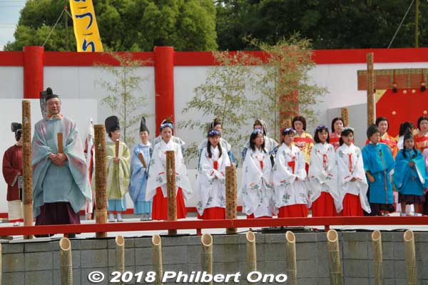 They started gathering on the outdoor stage near the Saiku Historical Museum.
Keywords: mie meiwa saiku saio matsuri festival
