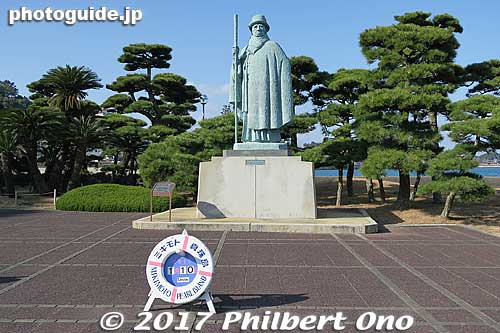 Statue of Mikimoto Kokichi.
Keywords: mie toba Mikimoto Pearl Island