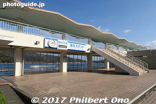 Spectator stand for pearl diver demonstrations.
Keywords: mie toba Mikimoto Pearl Island