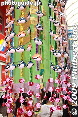For people outside Japan wanting to make tanabata decorations for a Japan event, let these photos give you some design ideas.
Keywords: miyagi sendai tanabata matsuri star festival decorations 