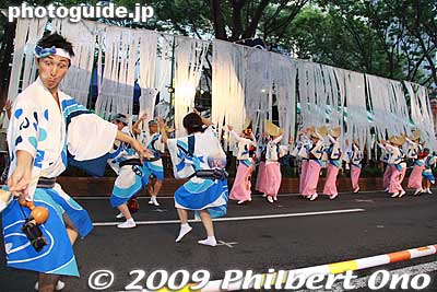 Tokushima Awa Odori dancers at Sendai Tanabata Matsuri Festival.
Keywords: miyagi sendai tanabata matsuri star festival evening parade performance  