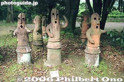 Haniwa statues in Heiwadai Park, Miyazaki
Keywords: miyazaki japansculpture