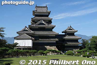 Matsumoto Castle
Keywords: nagano matsumoto castle national treasure