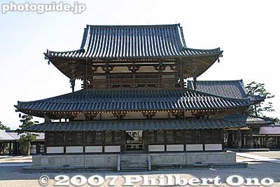 Kondo Main Hall, National Treasure 金堂
Keywords: nara ikaruga-cho horyuji temple Buddhist Shotoku-shu world heritage site wooden building National Treasure