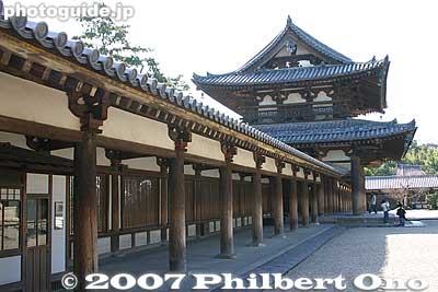 Corridor and Chūmon Gate 西院伽藍の廻廊
Keywords: nara ikaruga-cho horyuji temple Buddhist Shotoku-shu world heritage site National Treasure