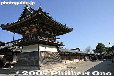 Bell tower in East Precinct 東院鐘楼
Keywords: nara ikaruga-cho horyuji temple Buddhist Shotoku-shu world heritage site