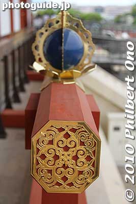 Metal fitting and ornament on balcony railing and decorative jewel ball in blue. 
Keywords: nara heijo-kyo capital heijo palace
