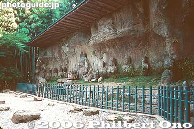 古園石仏
Keywords: oita usuki stone buddha sculpture national treasure