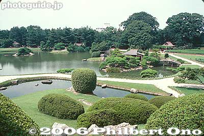 An older photo of Korakuen Garden, Okayama 後楽園
Keywords: okayama korakuen japangarden