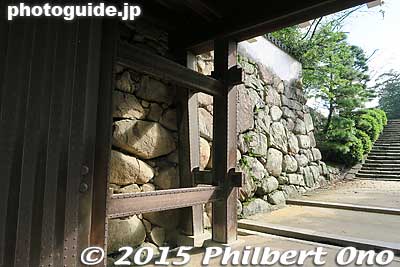 Akazu-no-mon Gate
Keywords: okayama castle
