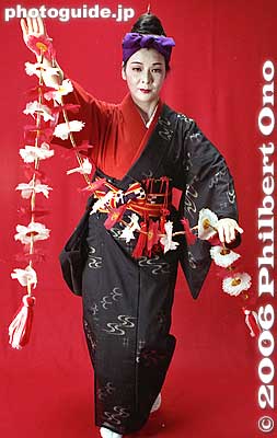 Keywords: okinawa ryukyu dance nuchibana bingata kimono