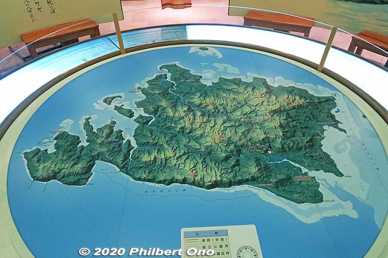Iriomote with the main town of Ohara on the lower right.
Keywords: okinawa iriomote Wildlife Conservation Center