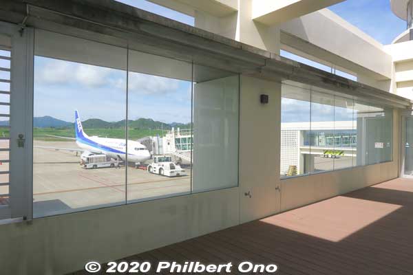 Another lookout deck at Ishigaki Airport.
Keywords: okinawa Ishigaki Airport