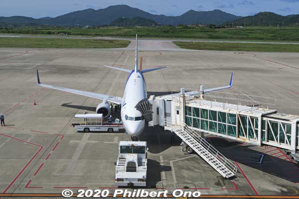 Keywords: okinawa Ishigaki Airport airplane jet boeing-737