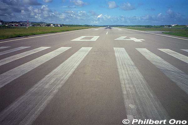 On Runway 04 at the old Ishigaki Airport. At 1,500 meters, it was too short for jets larger than a Boeing 737. So the new airport was built on a different location.
Keywords: okinawa old Ishigaki Airport