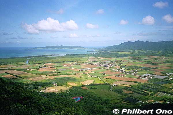 View of Sakieda Peninsula from Banna Park.
Keywords: okinawa Ishigaki Banna Park