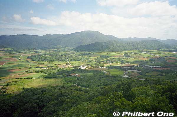 View of the mountains north of Banna Park.
Keywords: okinawa Ishigaki Banna Park