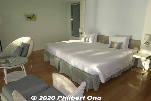 Very modern room.
Keywords: okinawa Ishigaki Ishigakijima Beach Hotel Sunshine