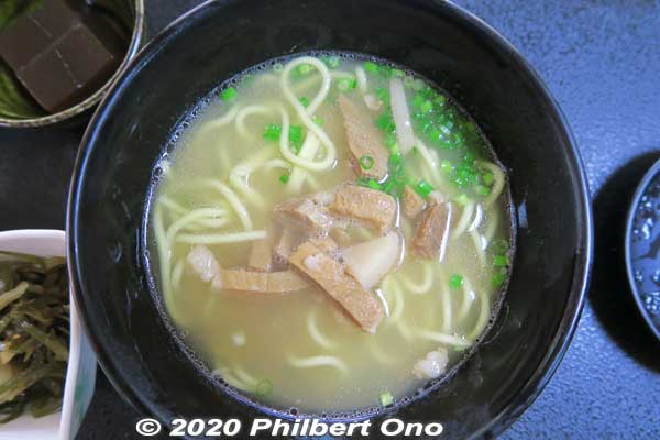 Yaeyama soba noodles
Keywords: okinawa ishigaki yaima mura japanfood