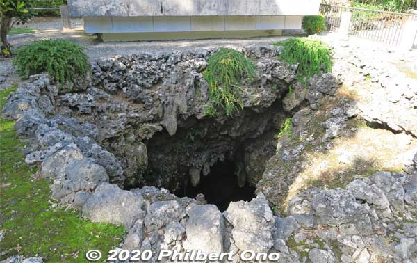 Below the Himeyuri monument, this cave is one of numerous natural caves in this area where the student nurses and local people took shelter. 
Keywords: okinawa itoman himeyuri war monument