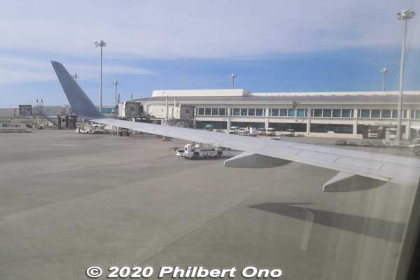 Keywords: okinawa naha airport airplane jet