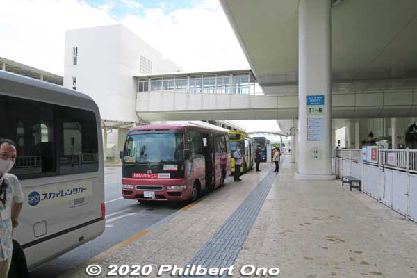Outside the arrivals lobby are buses taking you to nearby rental car agencies.
Keywords: okinawa naha airport