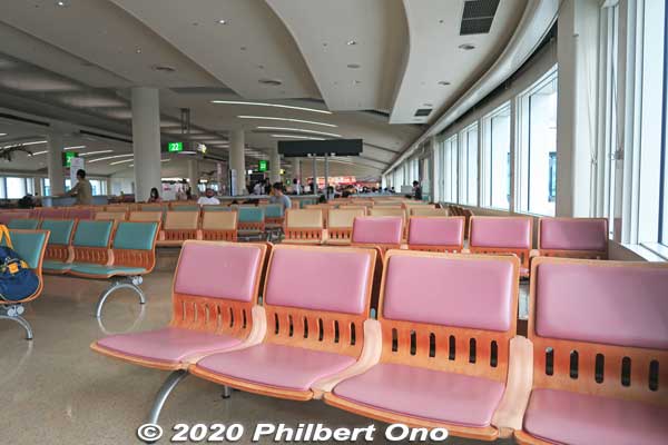 Waiting area at Naha Airport gate.
Keywords: okinawa naha airport