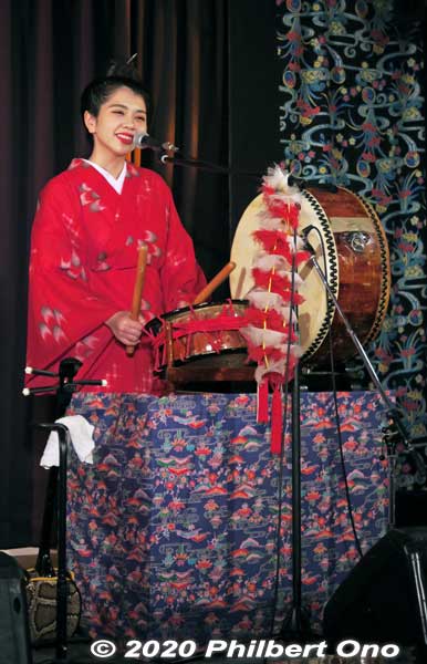 Taiko drums is also big in Okinawan music. 
Keywords: Okinawa Naha Kokusai-dori shopping road nenez nenes
