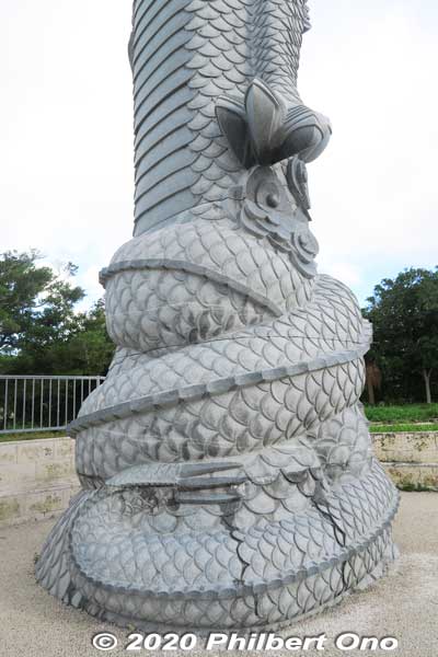 Foot of Ryuchu dragon pillar in Naha, Okinawa.
Keywords: okinawa naha japansculpture