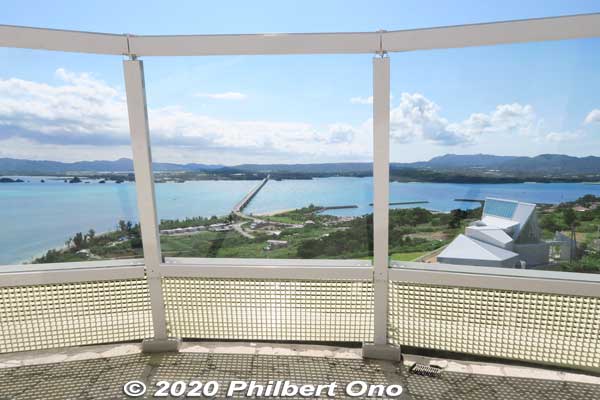 Kouri Island's best lookout point is here, Kouri Ocean Tower's top deck which is outdoors on the 4th floor.
Keywords: okinawa nakajin-son kouri kori island