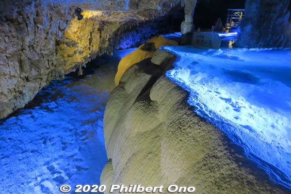 Blue Spring limestone dam.
Keywords: okinawa nanjo world gyokusendo cave cavern