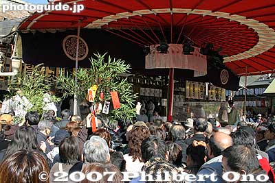 Keywords: osaka naniwa-ku imamiya ebisu shrine festival matsuri umbrella